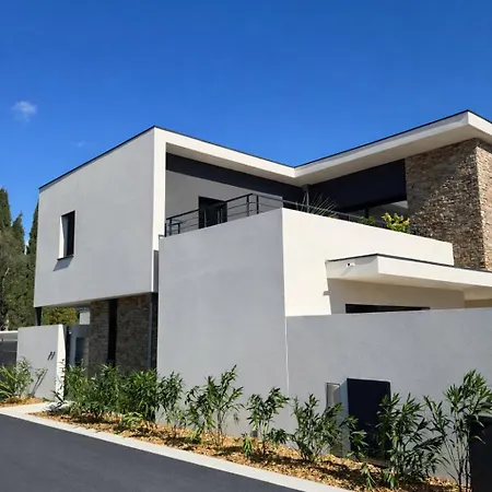 Les Pins - Confort & Modernite * Perpignan